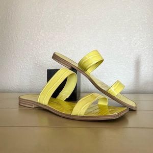 ☀️DOLCE VITA Neon Yellow Slip-on Flat Sandals☀️